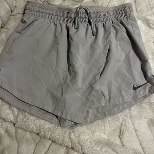 NIKE- shorts